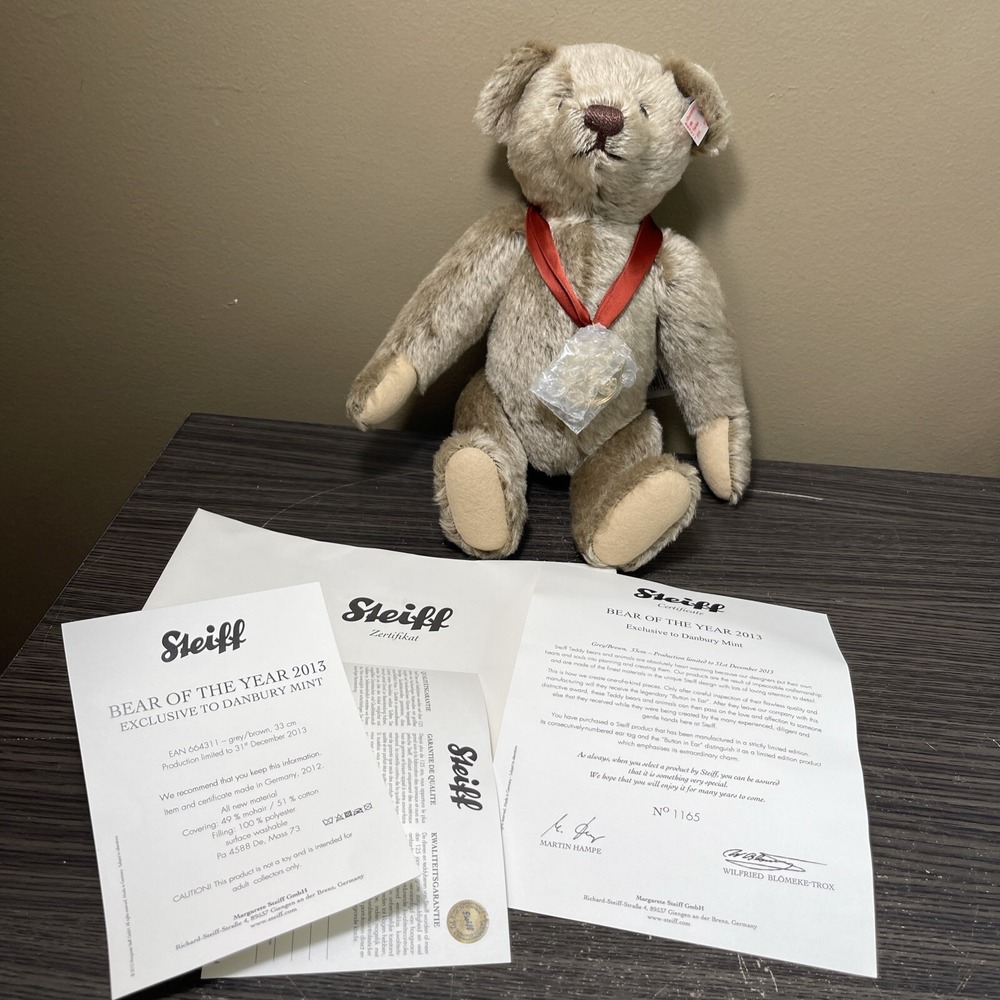 Steiff Danbury Mint 2013 The Bear of the Year Limited Edition - 664312 33cm